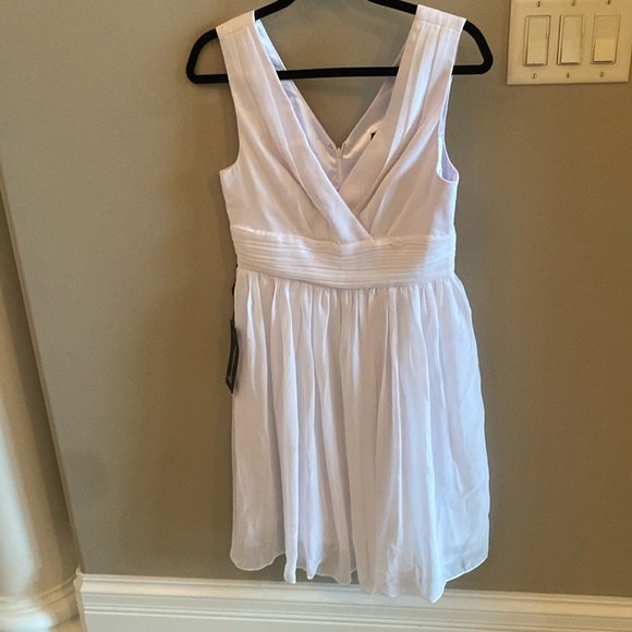 Women’s Ever Pretty dresses. White size 6 and 8. New . - Picture 1 of 5